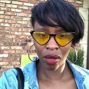 Meet your Posher, Cheasa